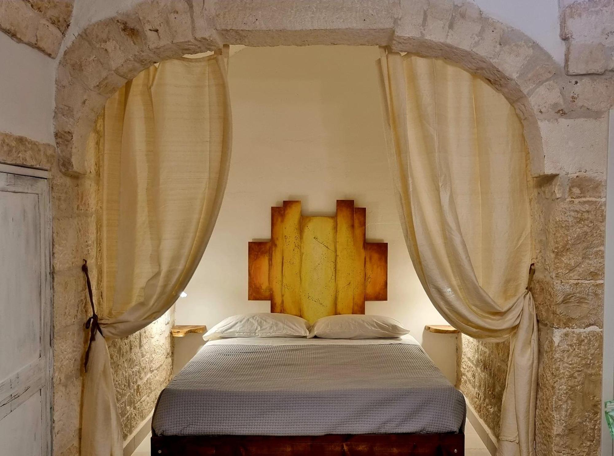 Petra Bianca Luxury Suite Ceglie Messapica Exteriör bild